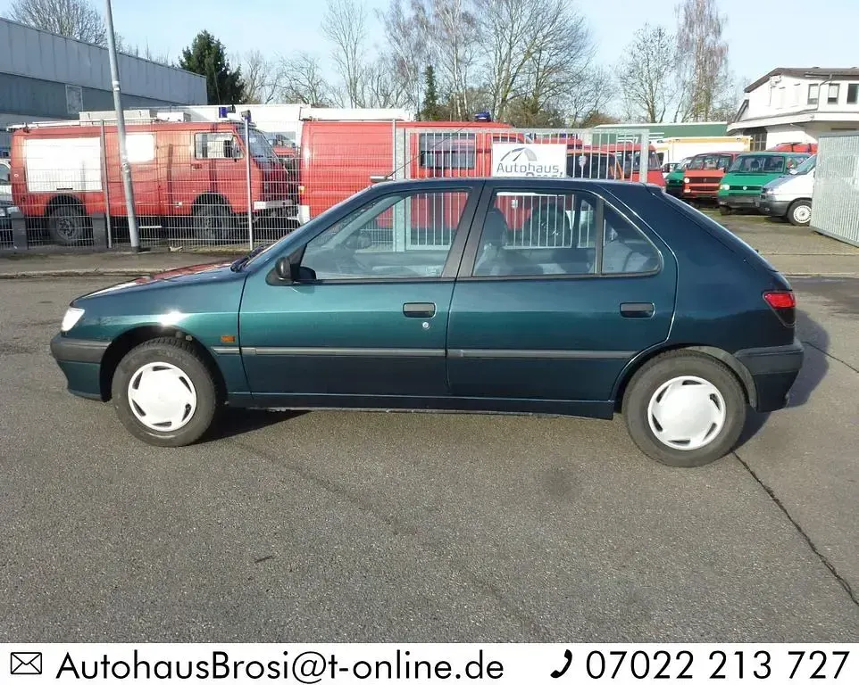 Gebraucht Peugeot 306 75 PS (55 kW) 1995 Grün Limousine