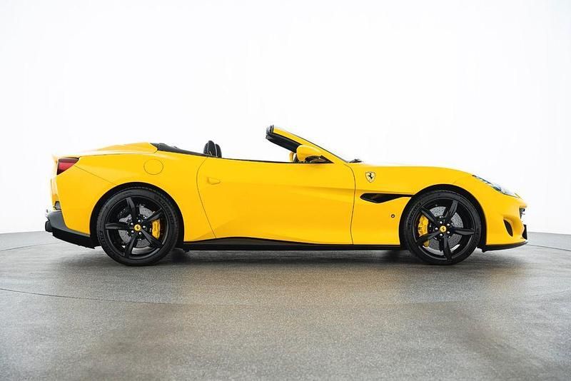 Gebraucht Ferrari Portofino 600 PS (441 kW) 2019 Gelb Cabrio