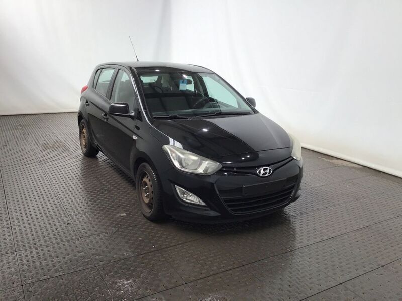 Gebraucht 2013 Hyundai i20 Limousine | 2.300 € (Teuer) - Bild 1/4