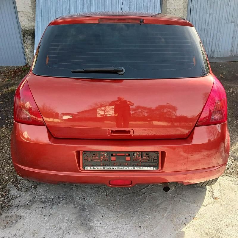 Gebraucht Suzuki Swift 68 PS (50 kW) 2007 Orange Kleinwagen