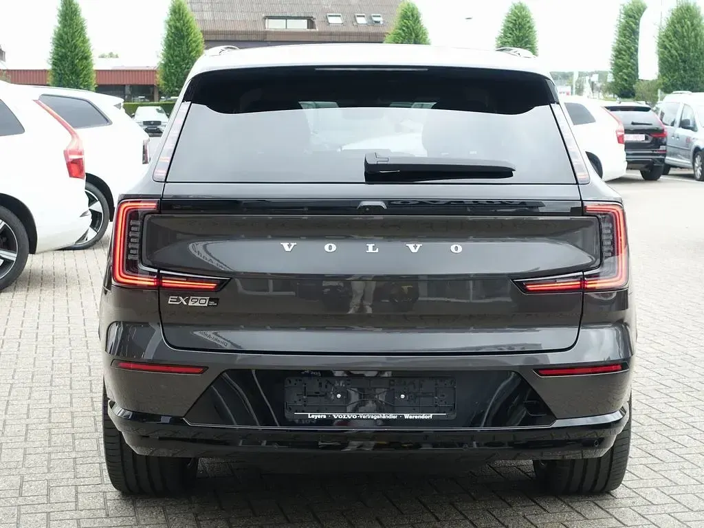 Gebraucht Volvo EX90 Plus 300 kW (408 PS) 2025 Grau SUV
