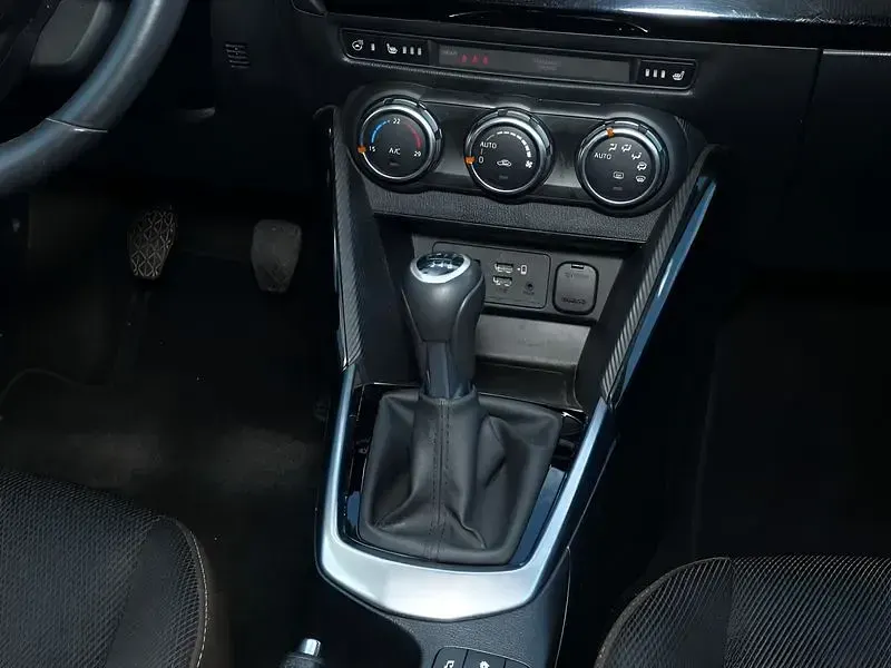 Gebraucht Mazda 2 90 PS (66 kW) 2020 Rot Kleinwagen