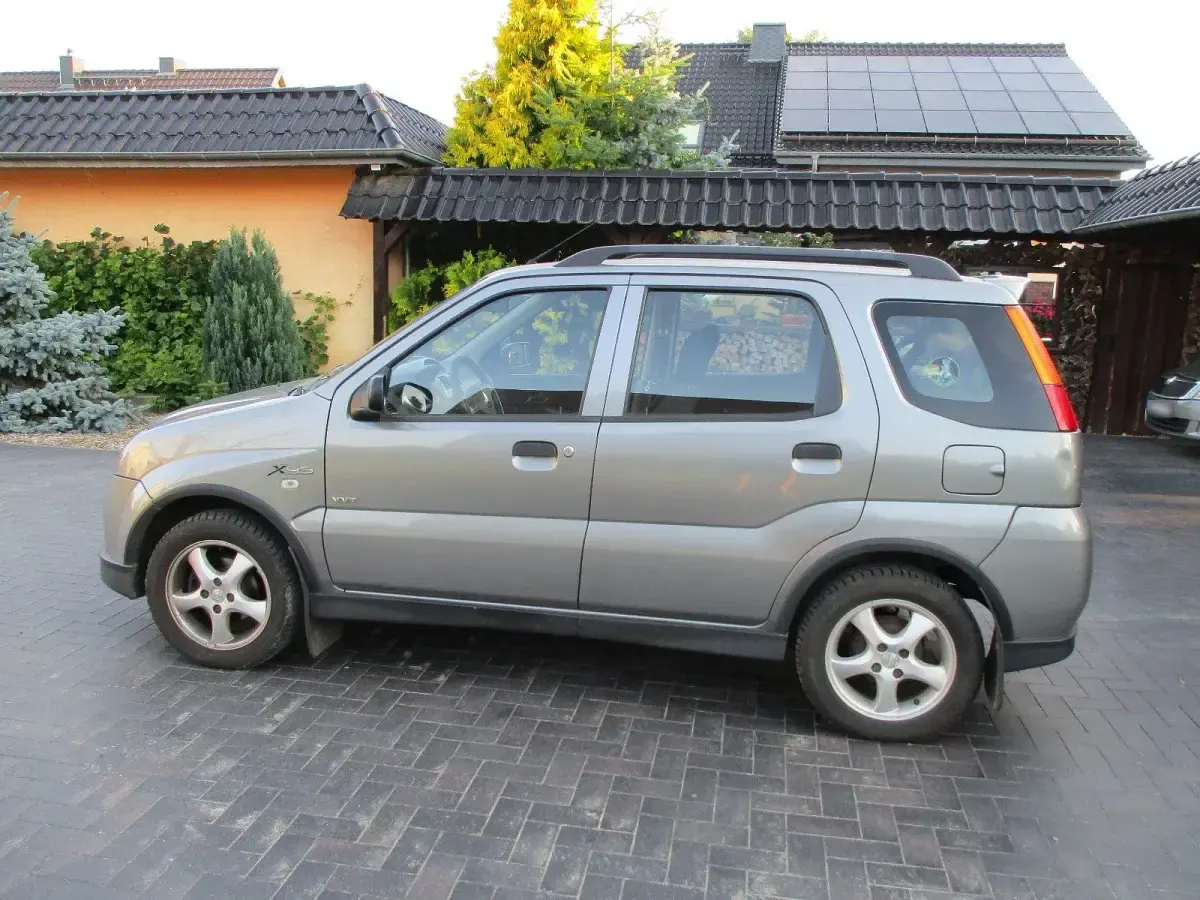 Gebraucht Suzuki Ignis 94 PS (69 kW) 2007 Grau Kleinwagen