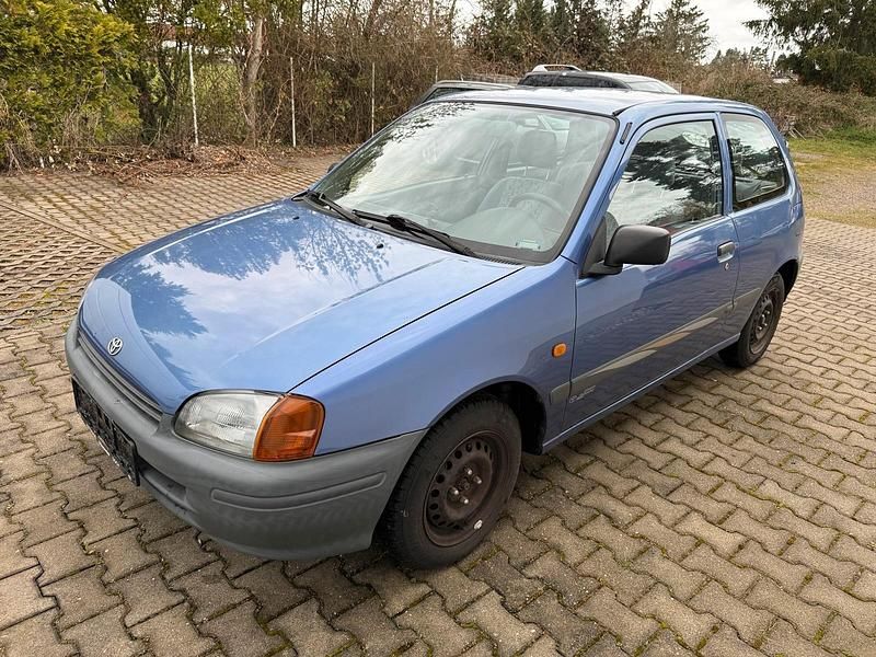 Gebraucht Toyota Starlet 75 PS (55 kW) 1997 Blau Kleinwagen