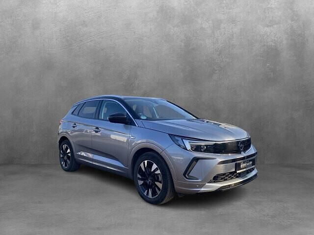 Gebraucht Opel Grandland X Ultimate 181 PS (133 kW) 2022 Kontrast grau/quarz silber SUV