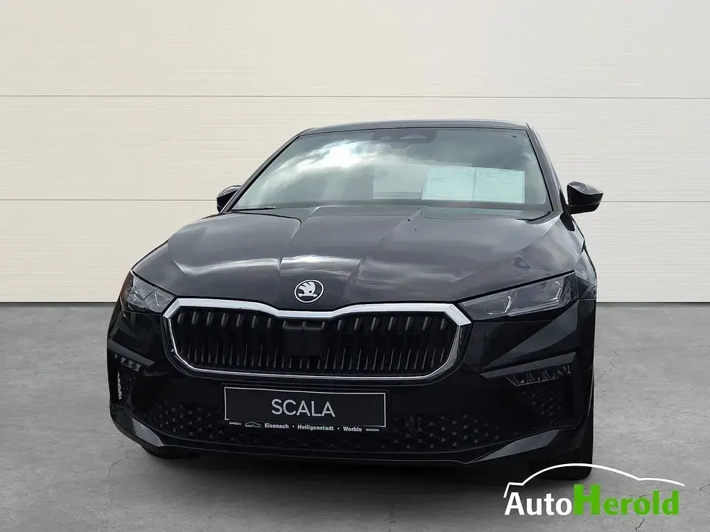 Neu Skoda Scala 116 PS (85 kW) 2026 Schwarz Kleinwagen