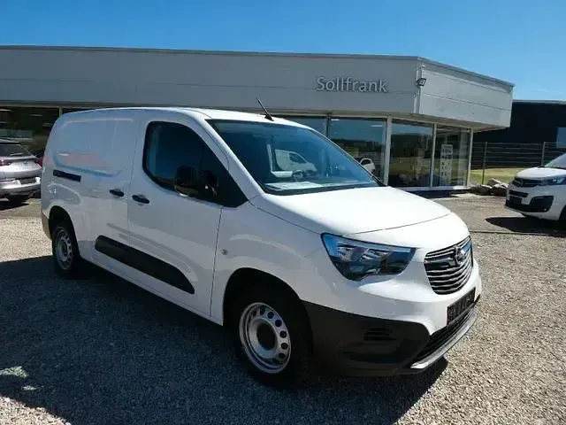 Gebraucht Opel Combo Edition 131 PS (96 kW) 2022 Andere Van / Kleinbus