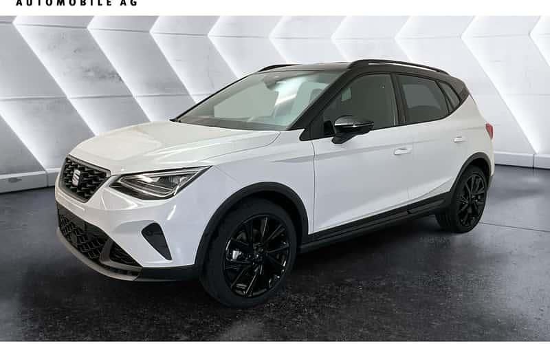 Weiß Neu 2025 Seat Arona Black Edition SUV | 28.890 € (Etwas zu teuer) - Bild 1/4