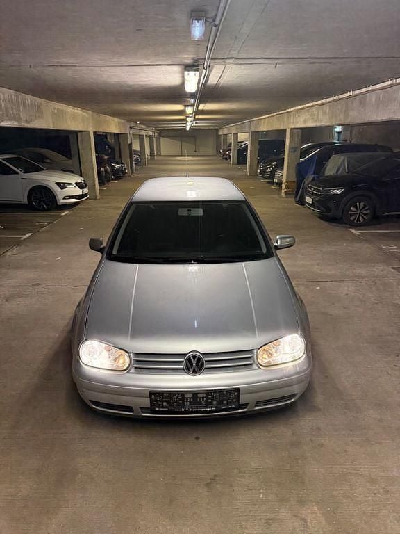Gebraucht VW Golf IV Pacific 75 PS (55 kW) 2003 Silber Limousine