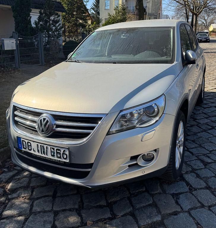 Gebraucht VW Tiguan Style 140 PS (102 kW) 2011 Silber SUV