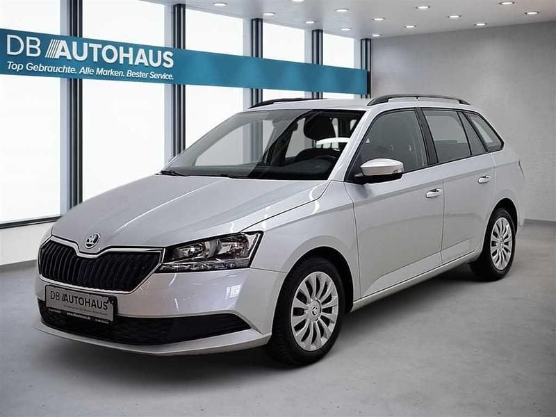 Silber Gebraucht 2022 Skoda Fabia Ambition Kombi | 12.530 € (Guter Preis) - Bild 1/4
