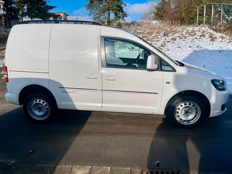 Gebraucht VW Caddy Edition 140 PS (102 kW) 2012 Weiß Van / Kleinbus