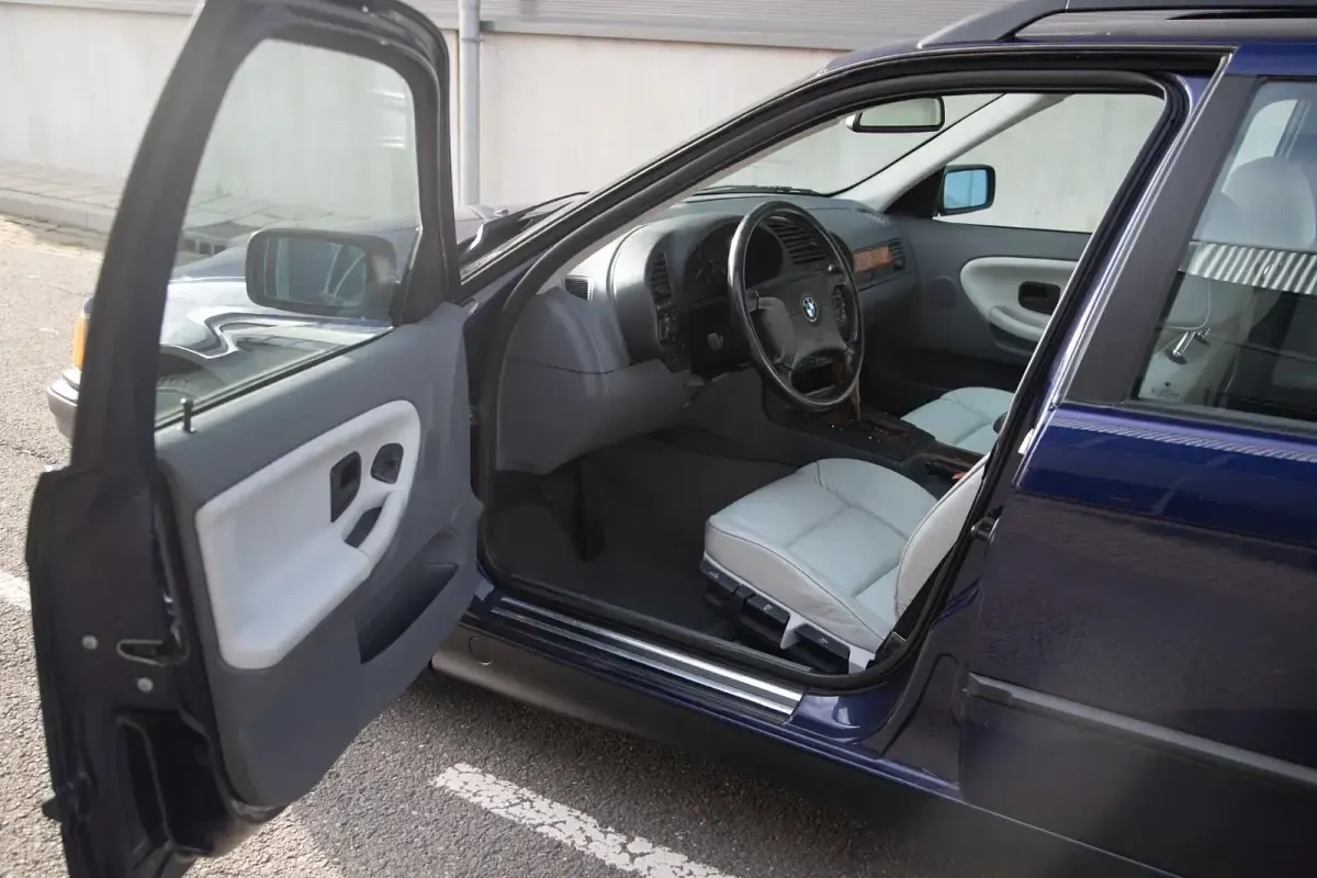 Gebraucht BMW 328 193 PS (141 kW) 1997 Blau Kombi