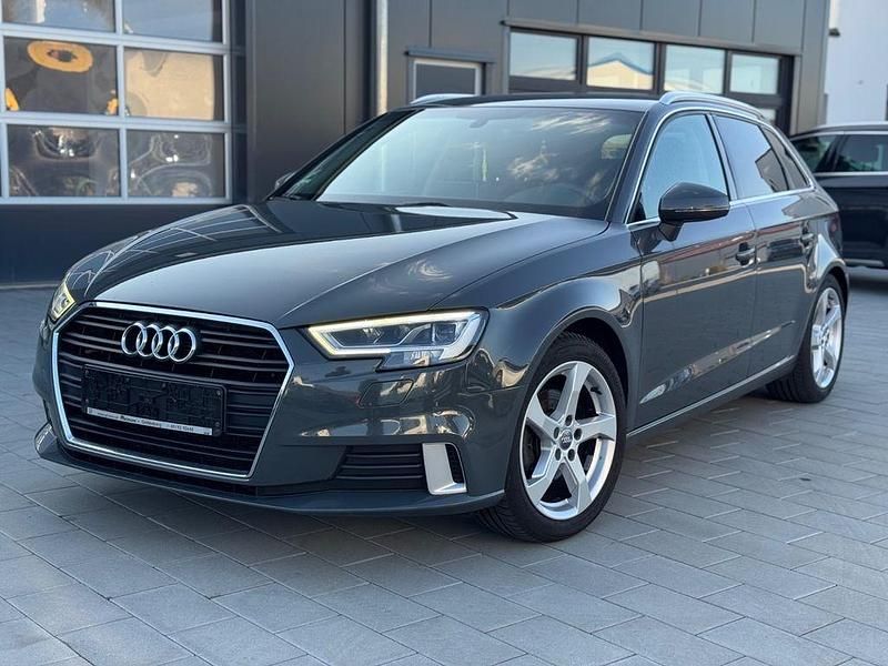 Gebraucht Audi A3 Sport 150 PS (110 kW) 2018 Grau Limousine
