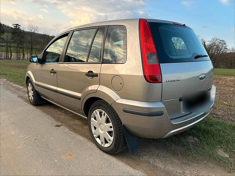 Gebraucht Ford Fusion 80 PS (58 kW) 2003 Grau Kleinwagen