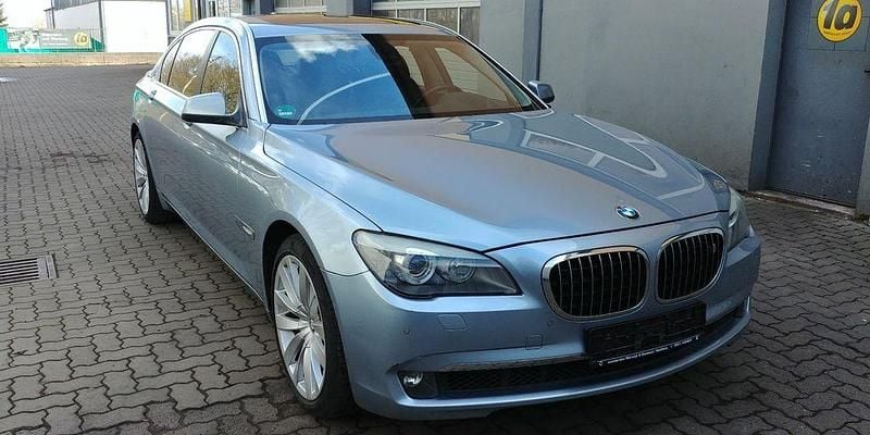 Blau Gebraucht 2010 BMW ActiveHybrid 7 Limousine | 17.990 € - Bild 1/4