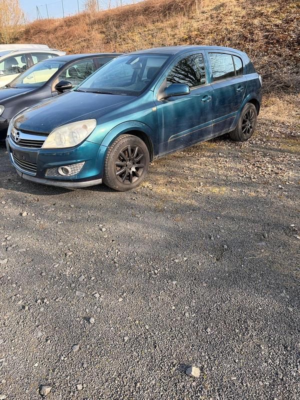 Gebraucht Opel Astra 2007 Grün Limousine