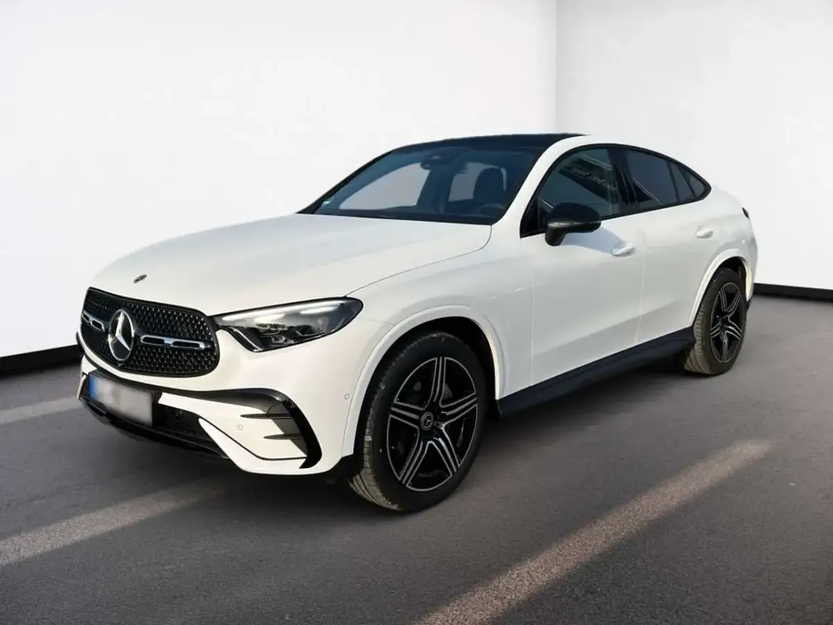 Gebraucht Mercedes GLC450 AMG 367 PS (269 kW) 2026 Manufaktur lack manufaktur opalithweiß bright SUV
