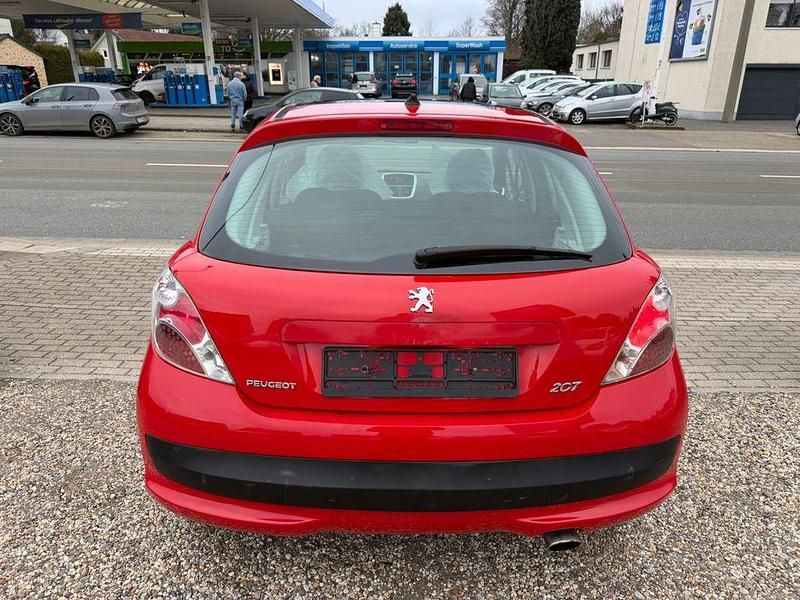 Gebraucht Peugeot 207 Premium 120 PS (88 kW) 2009 Rot Kleinwagen