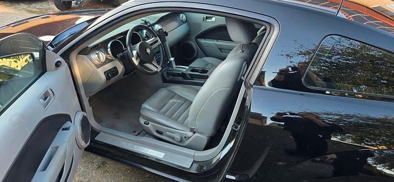 Gebraucht Ford Mustang 305 PS (224 kW) 2007 Schwarz Coupé