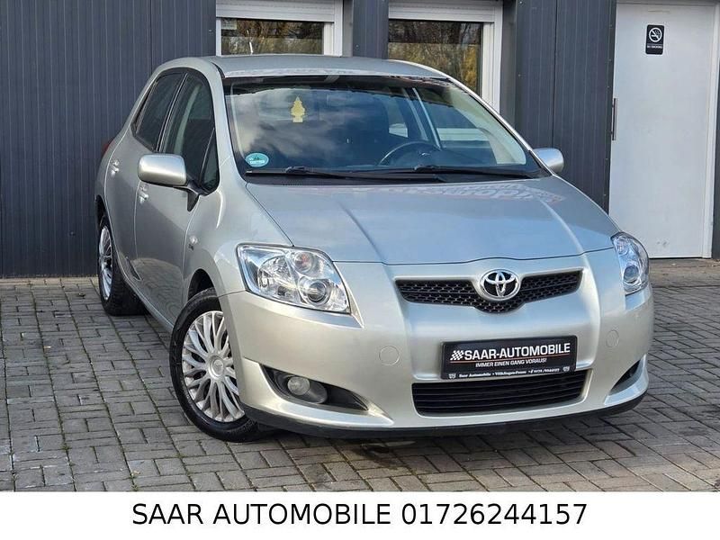 Silber Gebraucht 2007 Toyota Auris Sol Limousine | 5.999 € (Fairer Preis) - Bild 1/4