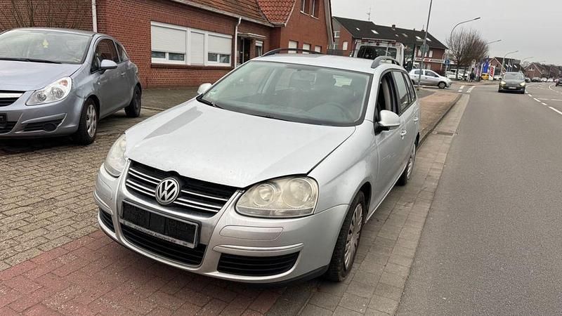 Gebraucht VW Golf V Trendline 102 PS (75 kW) 2007 Silber Kombi