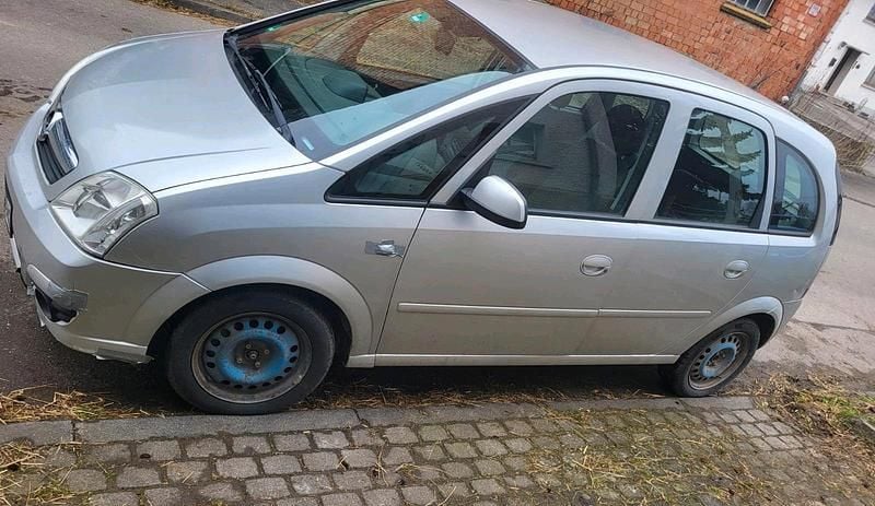 Gebraucht Opel Meriva 105 PS (77 kW) 2006 Silber Van / Kleinbus