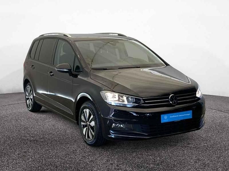 Gebraucht VW Touran Goal 150 PS (110 kW) 2025 Deep black perleffekt Van / Kleinbus
