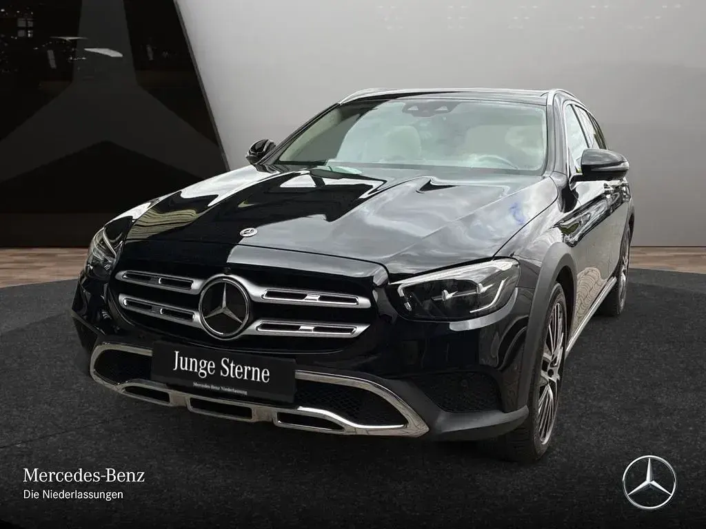 Gebraucht Mercedes E220 All-Terrain 194 PS (142 kW) 2023 Schwarz Kombi