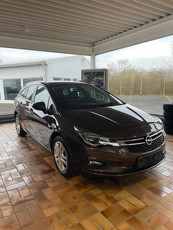Gebraucht Opel Astra 125 PS (91 kW) 2019 Braun Kombi