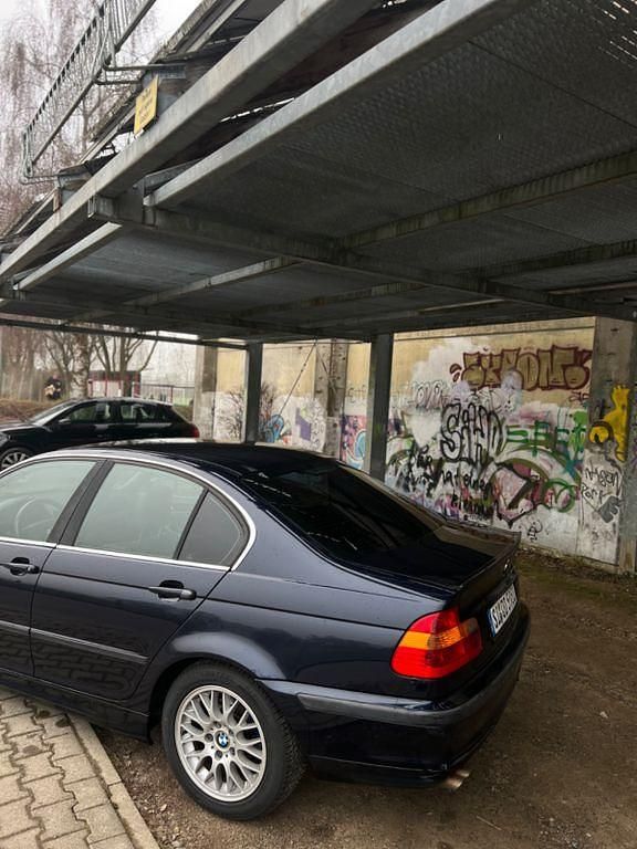 Gebraucht BMW 320 Performance 150 PS (110 kW) 1999 Blau Limousine