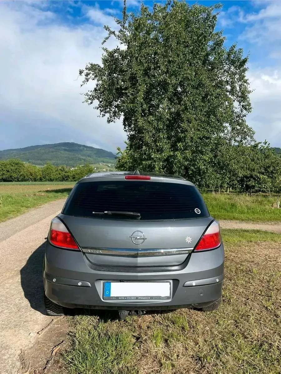 Gebraucht Opel Astra 103 PS (75 kW) 2004 Grau Limousine