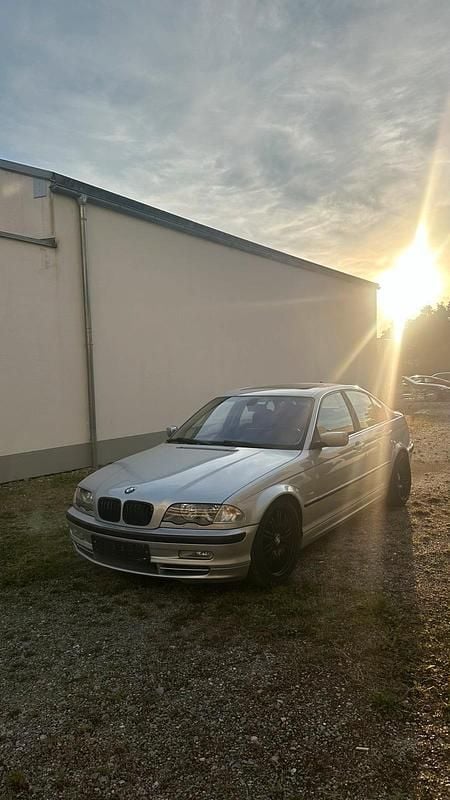 Gebraucht BMW 330 231 PS (169 kW) 2001 Silber Limousine