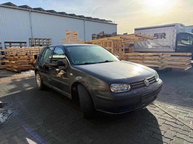 Gebraucht VW Golf IV Edition 90 PS (66 kW) 2000 Schwarz Limousine