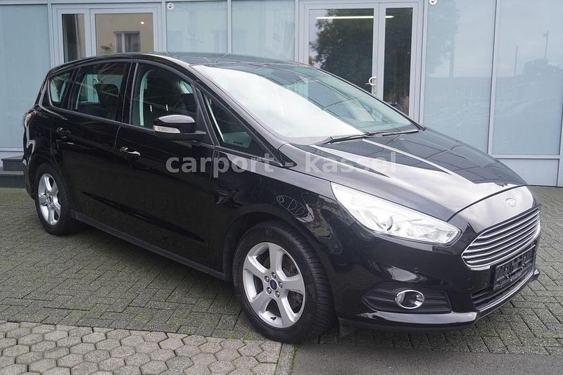 Schwarz Gebraucht 2016 Ford S-MAX Business Edition Van / Kleinbus | 13.990 € (Fairer Preis) - Bild 1/4