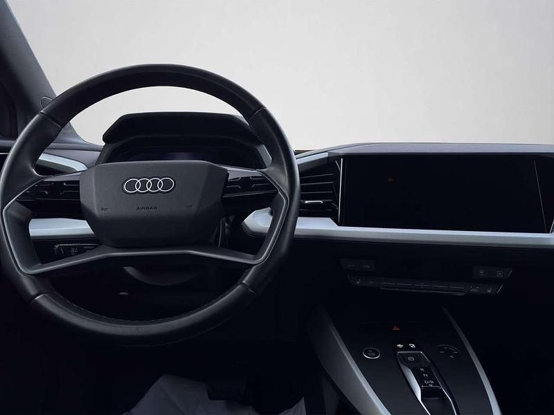 Gebraucht Audi Q4 e-tron 125 kW (170 PS) 2022 Kieselgrau SUV