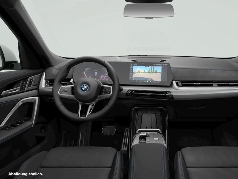 Gebraucht BMW iX1 M Sport 225 kW (306 PS) 2025 Weiß SUV