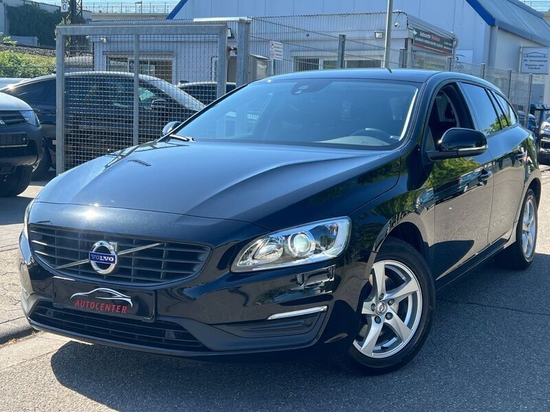 Schwarz Gebraucht 2016 Volvo V60 Business Edition Kombi | 15.900 € (Fairer Preis) - Bild 1/4