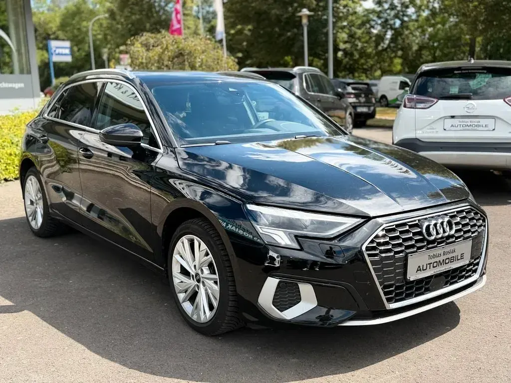Gebraucht Audi A3 Ambiente 150 PS (110 kW) 2020 Schwarz Limousine