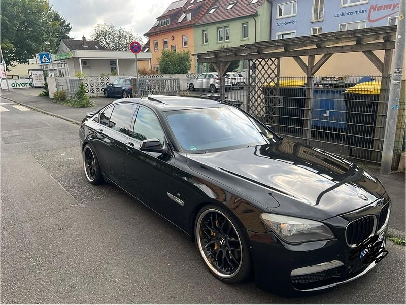 Gebraucht 2010 BMW 730 Limousine | 15.999 € - Bild 1/4