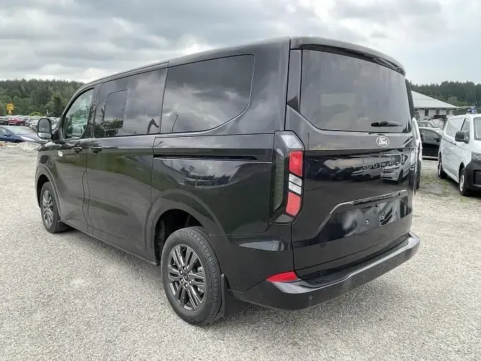 Neu Ford Tourneo Custom Titanium 170 PS (125 kW) 2026 Schwarz, agate black metallic Van