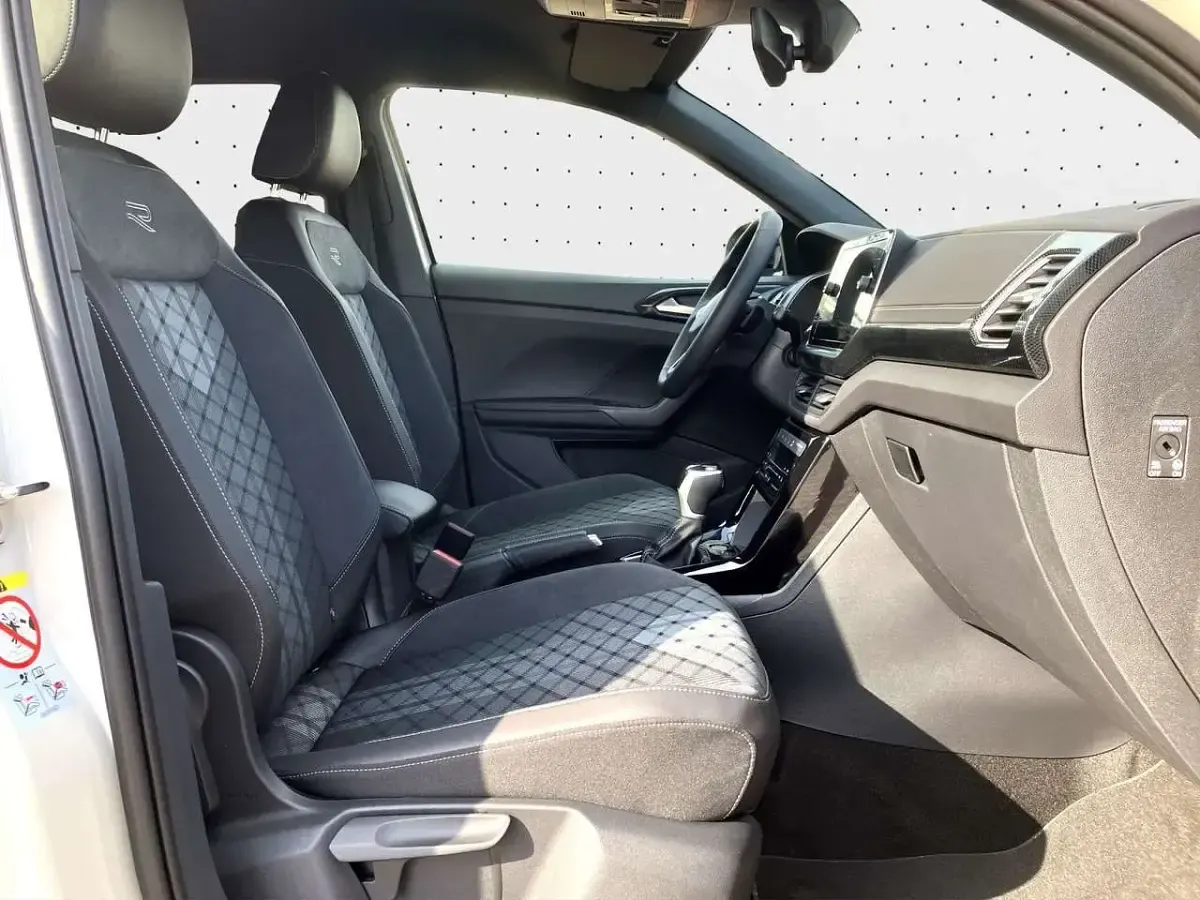 Neu VW T-Cross R-line 116 PS (85 kW) 2026 Ascotgrau SUV