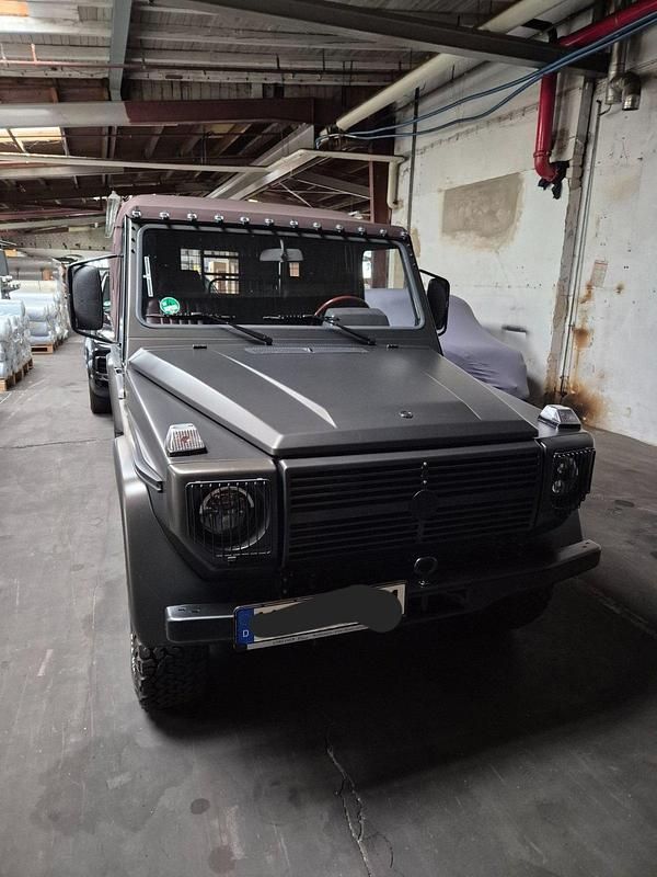 Braun Gebraucht 1995 Mercedes G230 SUV | 65.000 € - Bild 1/4