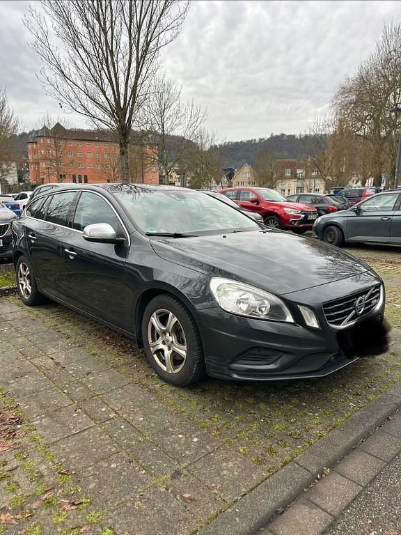 Gebraucht Volvo V60 R-Design 114 PS (83 kW) 2011 Grau Kombi