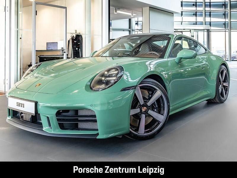 Neu Porsche 911 Carrera 4S 480 PS (353 kW) 2026 Grün Coupé