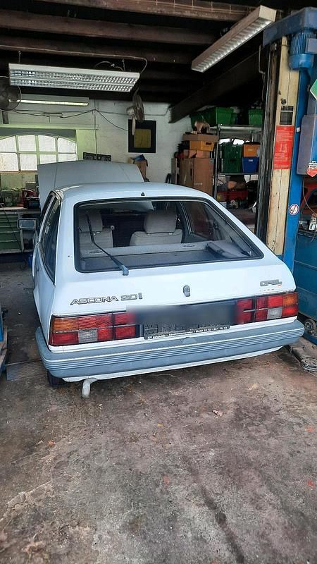 Weiß Gebraucht 1986 Opel Ascona | 1.000 € - Bild 1/4