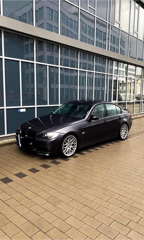 Grau Gebraucht 2005 BMW 325 Basis Limousine | 7.990 € - Bild 1/4