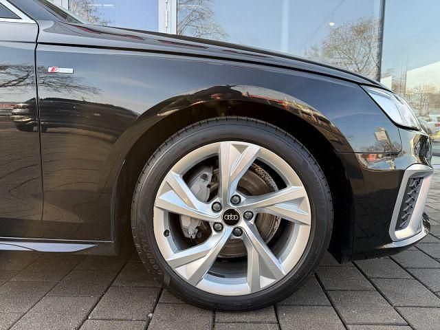 Gebraucht Audi A4 S-Line 204 PS (150 kW) 2023 Mythosschwarz metallic Kombi