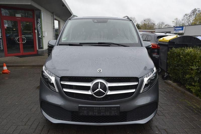 Gebraucht Mercedes V220 Edition 237 PS (174 kW) 2023 Grau Van / Kleinbus