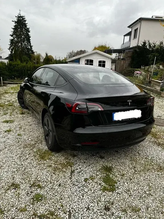 Gebraucht Tesla Model 3 Standard Range Plus 225 kW (306 PS) 2022 Schwarz Limousine